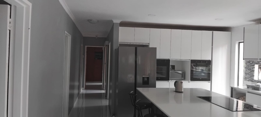 4 Bedroom Property for Sale in Headlands Eastern Cape